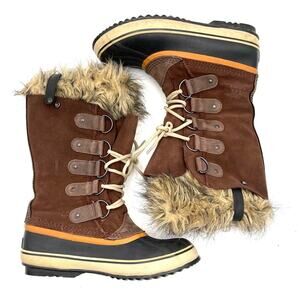 Sorel Joan of Artic waterproof winter boots wmn size 10